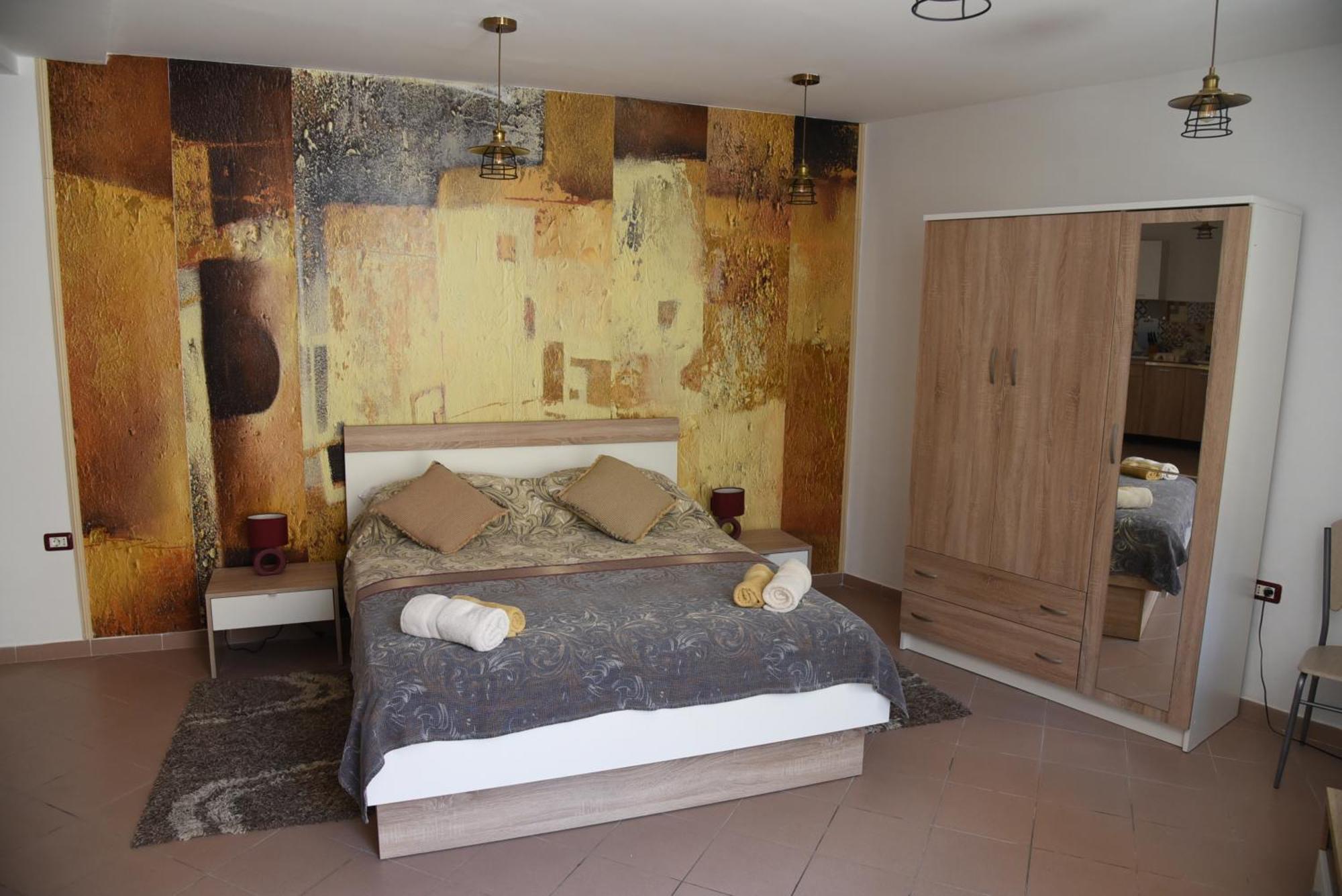 רוביני Central Apartments Circolo מראה חיצוני תמונה