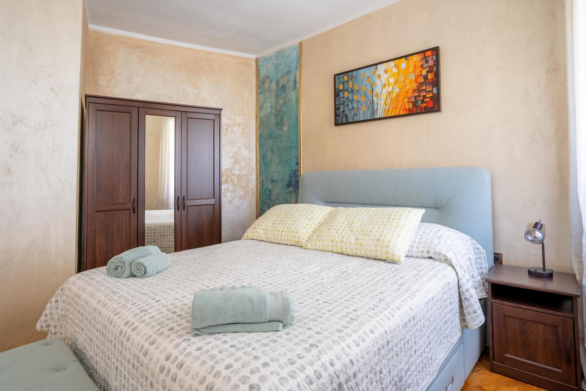 רוביני Central Apartments Circolo מראה חיצוני תמונה