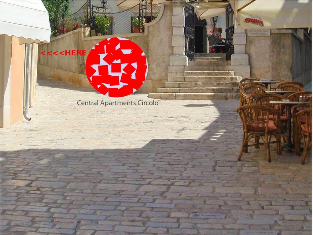 רוביני Central Apartments Circolo מראה חיצוני תמונה