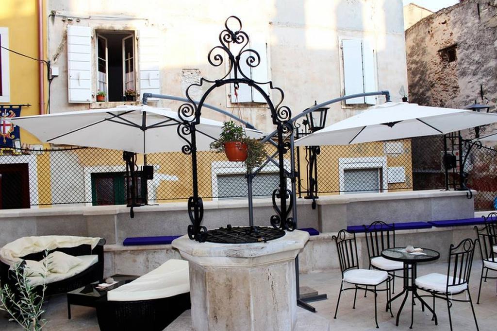 רוביני Central Apartments Circolo מראה חיצוני תמונה