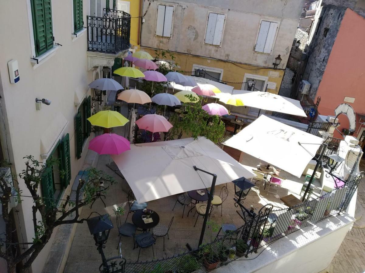 רוביני Central Apartments Circolo מראה חיצוני תמונה